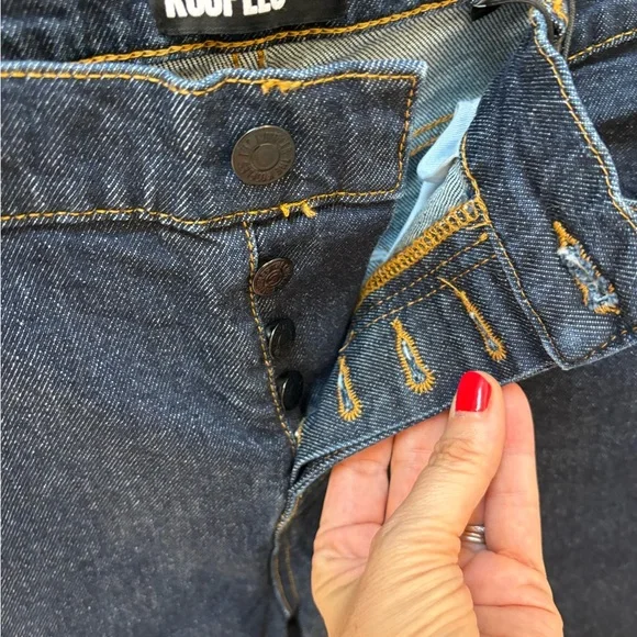 New with tags! THE KOOPLES jeans - Picture 5 of 7